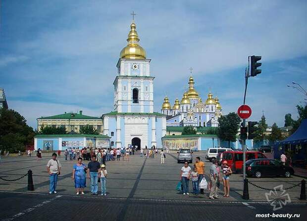 Михайловская площадь