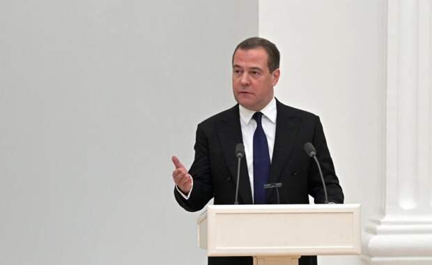 Дмитрий Медведев: другие страны стремятся присоединяться к «БРИКС»