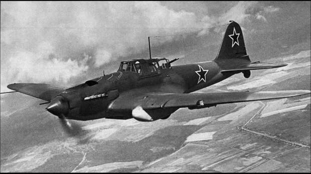 Как истребителю организовать прикрытие штурмовиков – опыт 1942 года