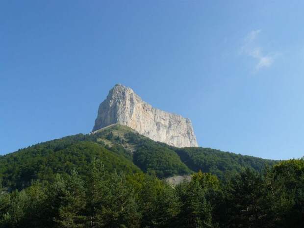Одинокая вершина Mont Aiguille горы, франция, природа,