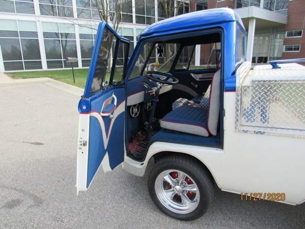 Очень мощный грузовичок, созданный из минивэн Volkswagen T1