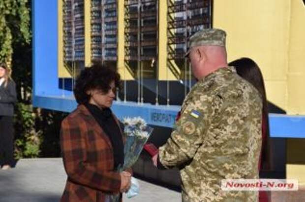 Матери погибшего курсанта вручили медаль «За военную службу Украине»