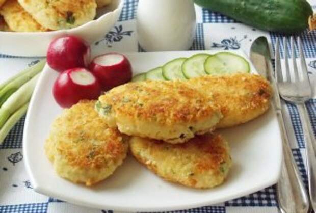 Рыбные котлеты с картофелем - приготовление