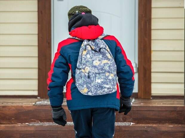 Объясняют эксперты. Может ли подросток законно покинуть школу до конца уроков?