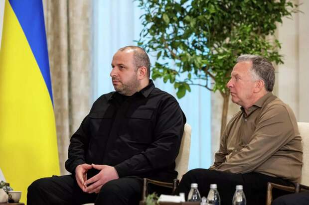 «Кто уступит первым?» В Абу-Даби проходит новый раунд неравного противостояния