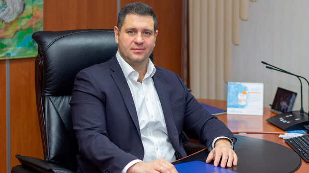 Зампред правления "Газпром нефти" обвиняется во взятках на 30 млн рублей