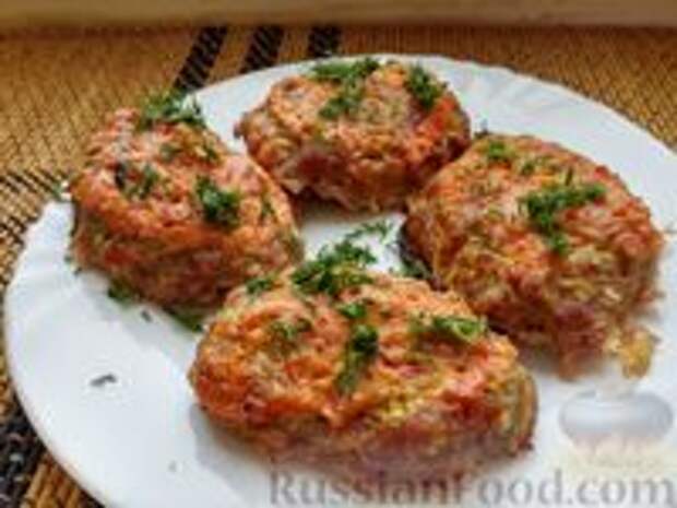 Фото к рецепту: Мясные котлеты "Бюджетные" с кабачками и картофелем