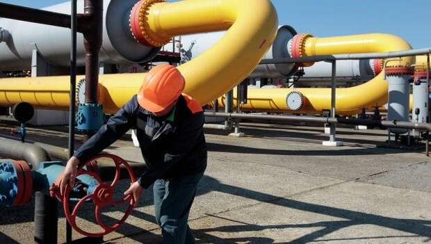 Киев обязался перевести "Газпрому" $2 млрд не позднее октября Киев обязался перевести "Газпрому" $2 млрд не позднее октября