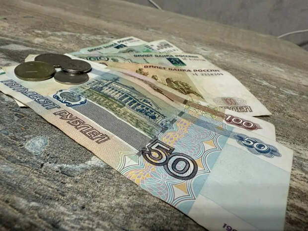 Деньги под матрасом теперь вне закона: юрист объяснил, как подтвердить их происхождение без штрафов