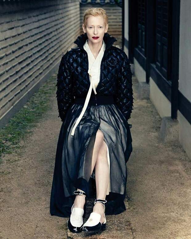 Тильда в кавере для Vogue и Chanel