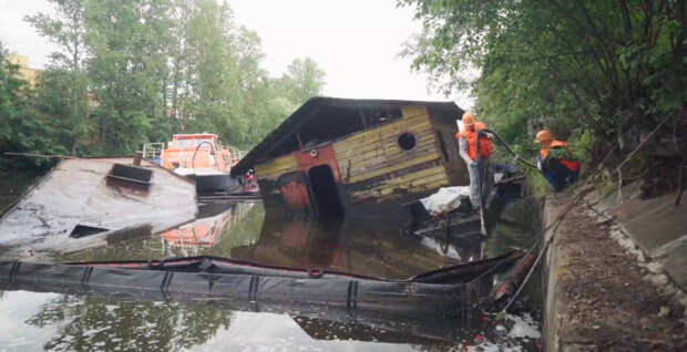 Водолаз наклеит «пластырь». На Охте придумали, как заткнуть ветхий источник нефтепродуктов и проблем