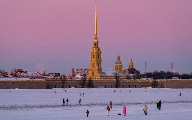 В Петербурге объявлен "жёлтый" уровень опасности из-за сильных морозов
