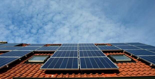 Казахстанцам могут разрешить устанавливать солнечные панели на своих домах