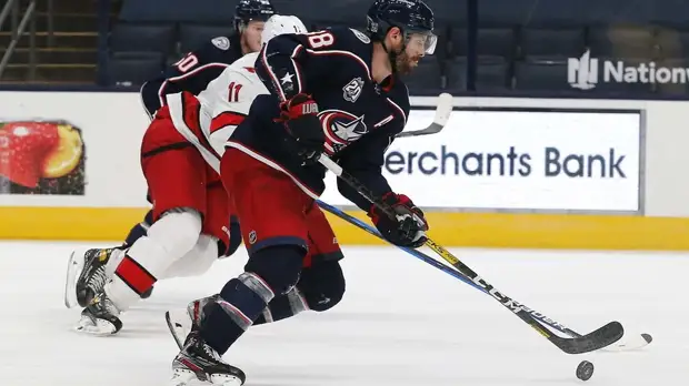 Передача Гаврикова помогла «Коламбусу» победить «Каролину» в НХЛ