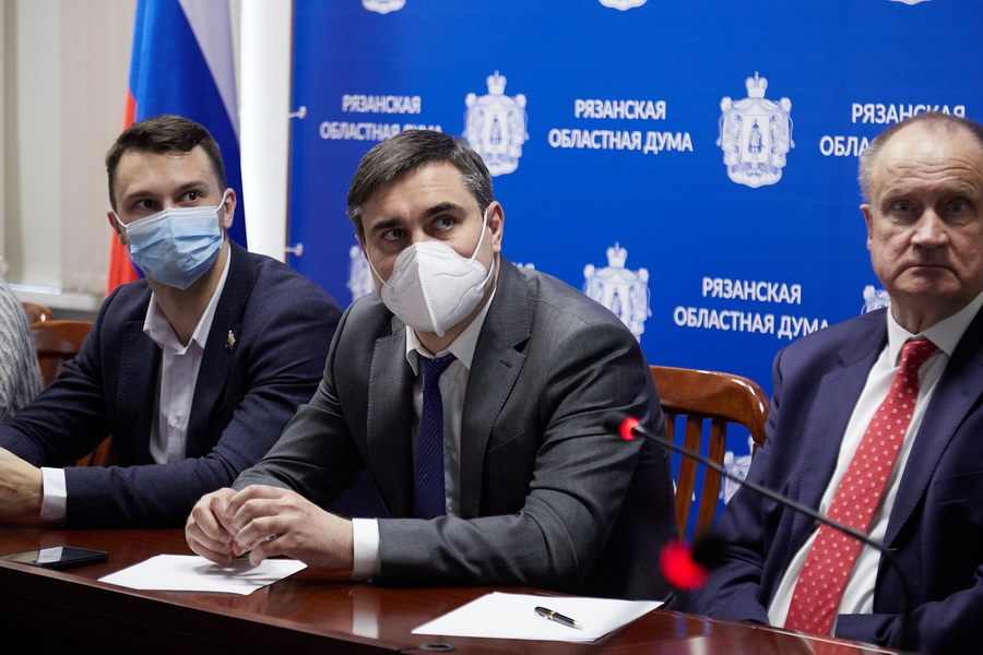 Дмитрий Хубезов: Важно, что Президент предложил меры по развитию здравоохранения и социальной поддержке населения