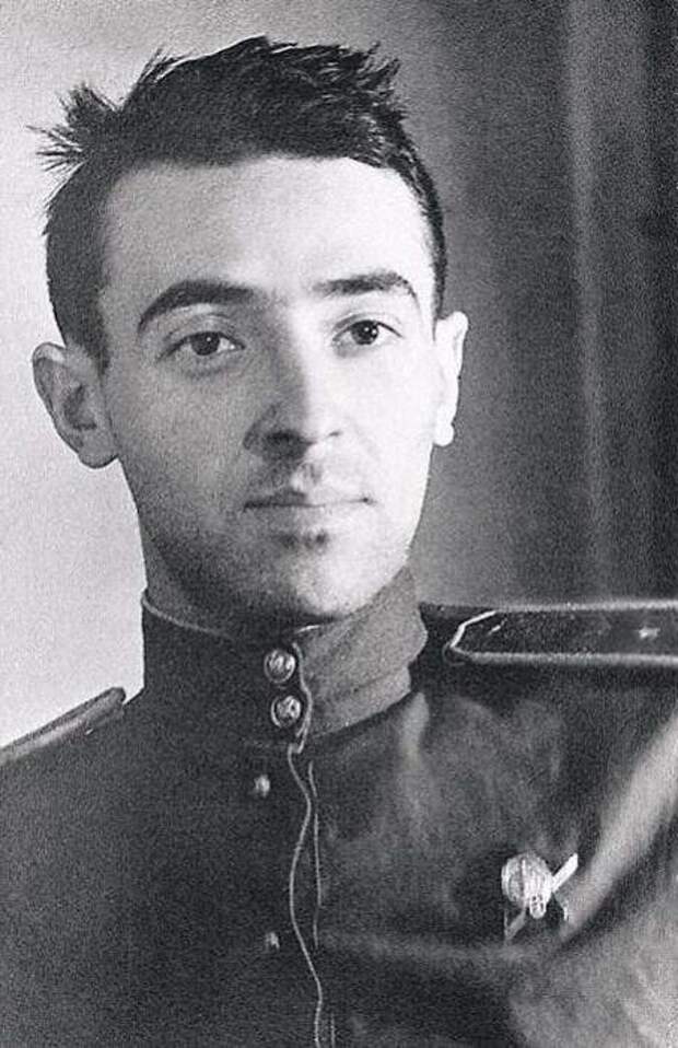 14 архивных фото советских знаменитостей, какими мы их не помним