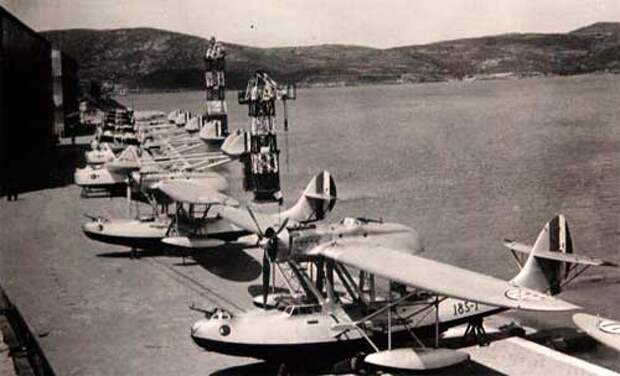 CANT Z.501 "Gabbiano"