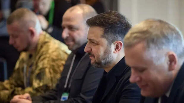 «Мы не можем просто сбежать»: Зеленский отказался выводить войска с Донбасса