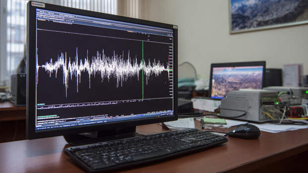 Угроза цунами объявлена в Японии после мощного землетрясения