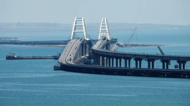 «Подчёркивает важность инфраструктуры»: почти 60% туристов приехали в Крым по мосту