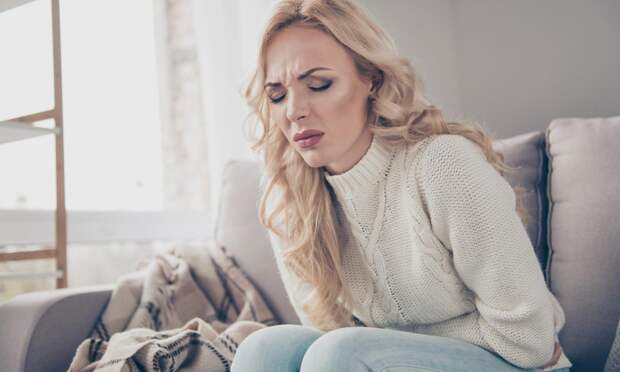 В Кузбассе 42-летняя женщина лишилась придатков, пытаясь дома справиться с болью в животе