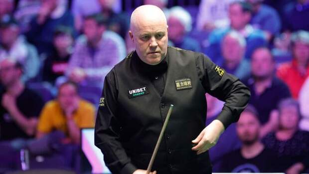 Джон Хиггинс одержал победу над Чжао Синьтуном и вышел в 1/8 финала Бритиш Опен 2025 (фото: WST)