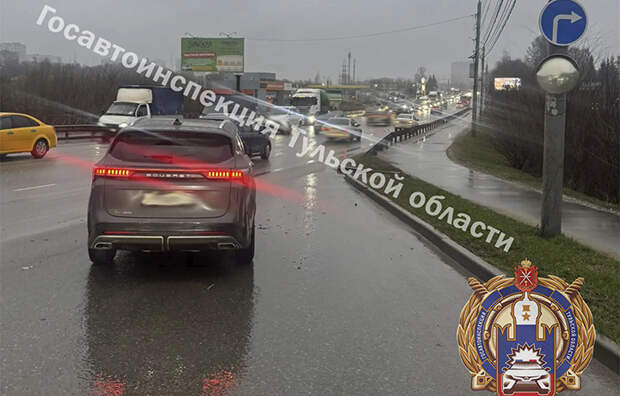 В Туле водитель "Лады" пострадал в ДТП на улице Рязанской