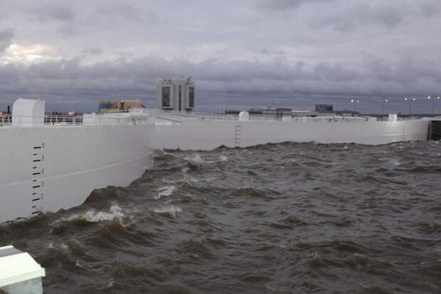 Дамба в Санкт-Петербурге: как город на Неве защитили от наводнений