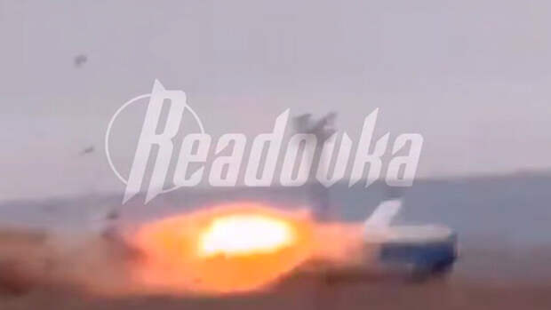 Появились первые кадры крушения пассажирского самолета в Казахстане