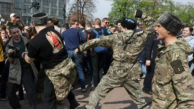 За что еще люди не любят казаков? Казаки, Казачество, Кубань, Идиотизм, Ряженые, Бюджет, Ставрополь, Москва, Клоун, Россия, Юмор
