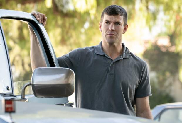 NCIS: Origins EP Unpacks Fall Finale’s ‘Big Swing,’ Teases Flashbacks ‘Handoff’ and Reveal of ‘Bigger Bad’