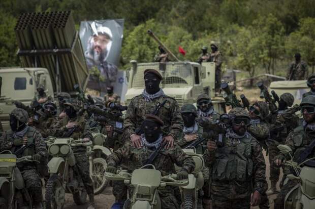 Боевики Хизбаллы принимают участие в учениях на границе с Израилем