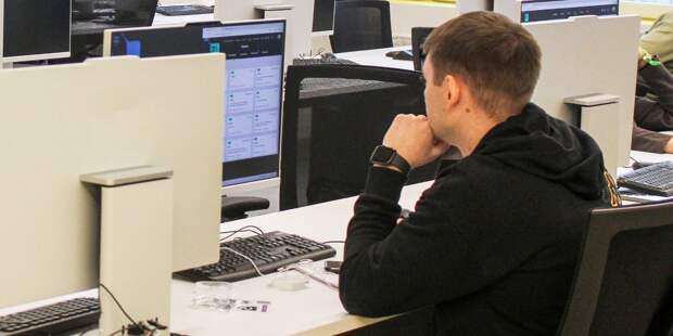 Сюрприз для работающих россиян: стало известно, сократят ли рабочий день перед 23 Февраля