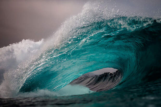 the force of the waves in the photography of matt burgess 15