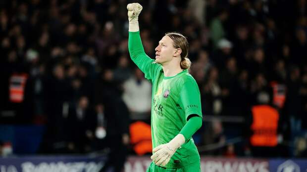 Видео: Сафонов совершил суперспасение в матче «Ливерпуль» — «ПСЖ»