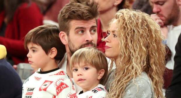 Пике и Шакира наладили отношения. Экс-защитник «Барсы» и певица не общалась напрямую после разрыва в 2022-м, теперь воспитание детей обсуждается…