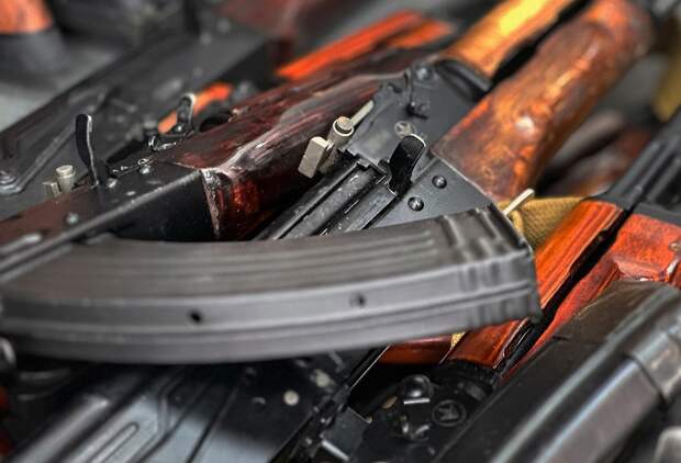 Более 60 единиц гражданского оружия передали на фронт охотники Запорожской области