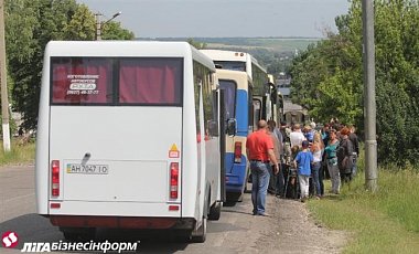 Террористы обстреляли колонну переселенцев, много погибших - СНБО Террористы обстреляли колонну переселенцев, много погибших - СНБО