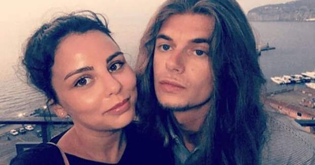 Гулливер и Дюймовочка: двухметровый парень влюбился в миниатюрную девушку. Теперь у них прекрасная семья