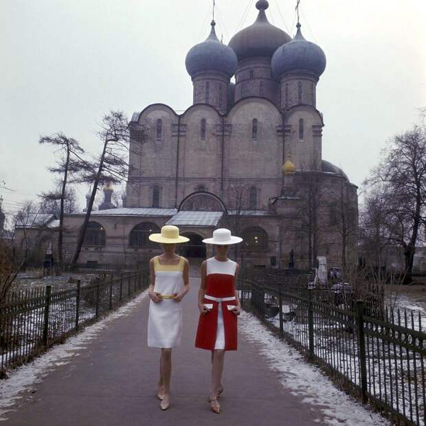 moscow-1965-fashion-shoot-for-avenue