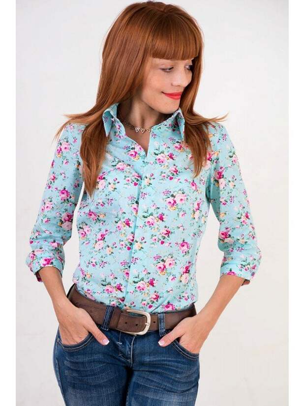7 блузок, которые до сих пор покупают женщины 50+, но они только старят