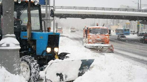 Москвичей предупредили о сильном снегопаде и гололедице 3 декабря