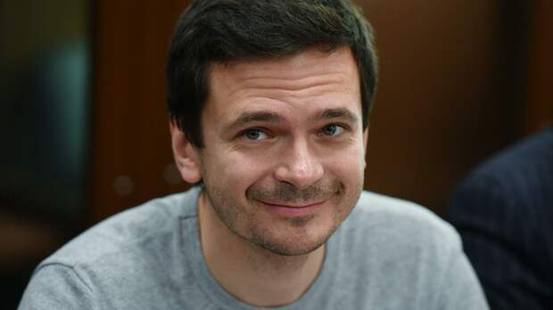 Яшин объявил об уходе с поста главы Красносельского района Москвы 