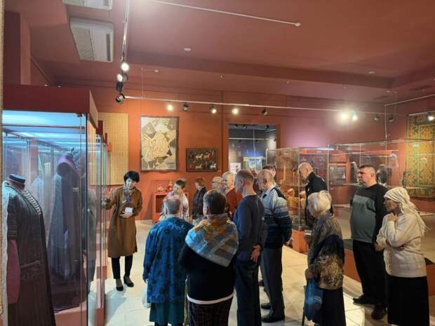 Подопечные Республиканского дома-интерната посетили музей Востока