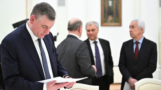 Депутаты ЛДПР проконтролируют реализацию указа Путина, заявил Слуцкий