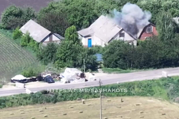 Военкор Коц опубликовал видео удара по командному пункту ВСУ в Сумской области