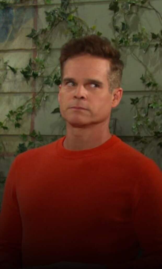 Leo Wants Marlena's Help - Days of Our Lives