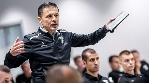 Радимов: «Мажич просто не справляется со своими обязанностями — судейство за гранью, арбитры деградировали»