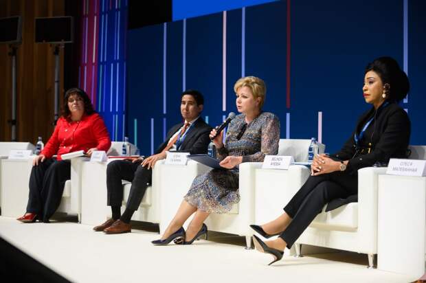 Музеи Московского Кремля представят в Омане выставку о культурных связях России и Востока