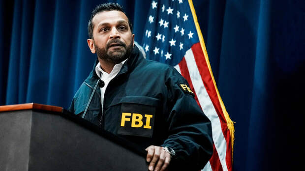 В Конгрессе США потребовали от главы ФБР доказать отсутствие проблем с алкоголем